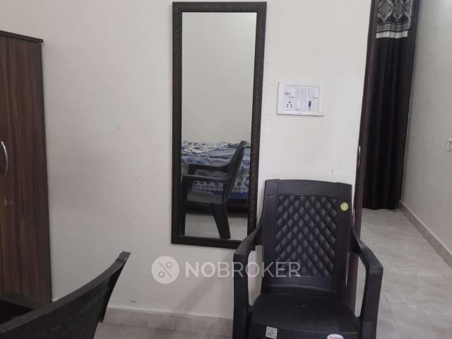 Flat for rent in West Delhi, Deri