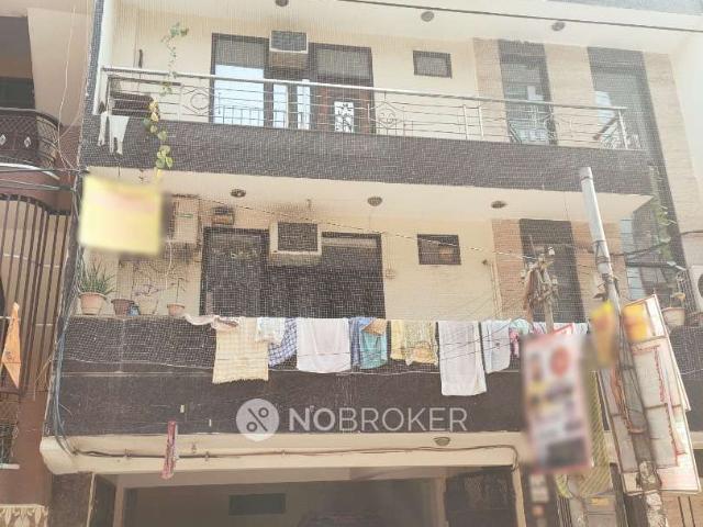 Flat for rent in North West Delhi, Deri