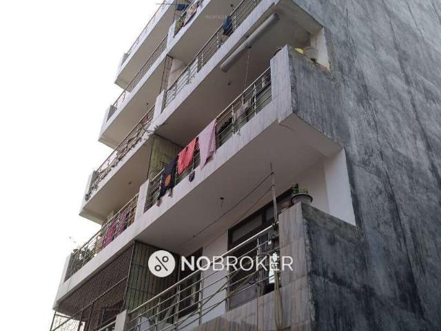 Flat for rent in North West Delhi, Deri