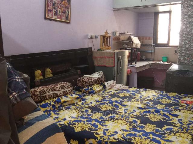 Flat for rent in North West Delhi, Deri