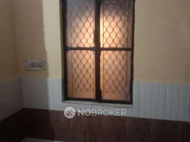 Flat for rent in North Delhi, Deri