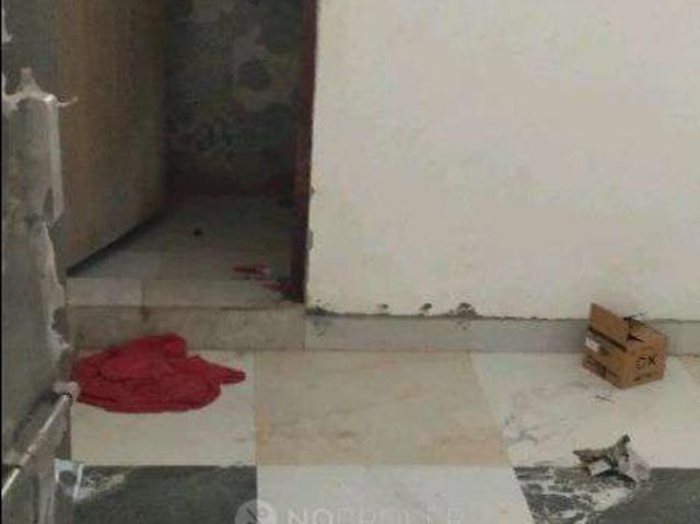 Flat for rent in Shahdara, Noida