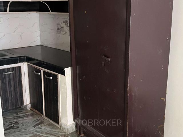 Flat for rent in Ralpur Khadar, Noida