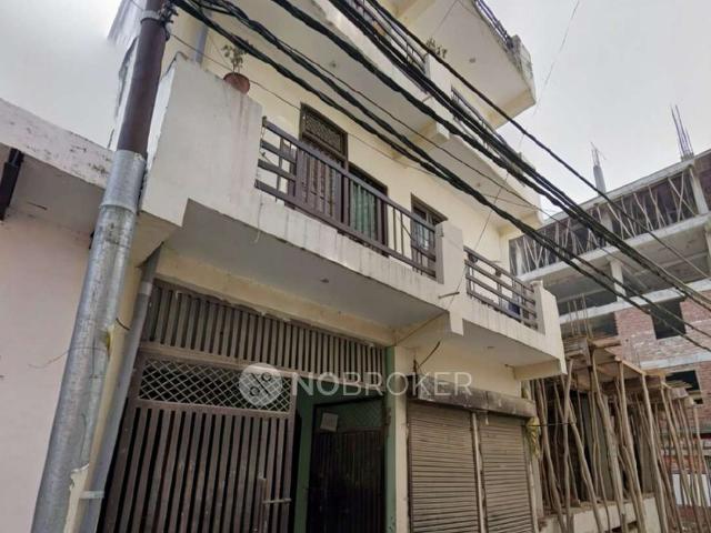Flat for rent in Noida, Gautam Buddha Nagar