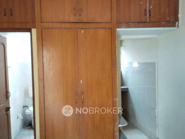 Flat for rent in Sector 15, Faridabad