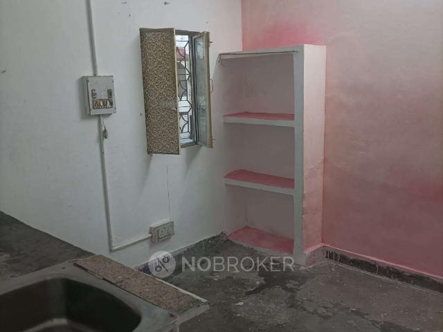Flat for rent in East Delhi, Deri