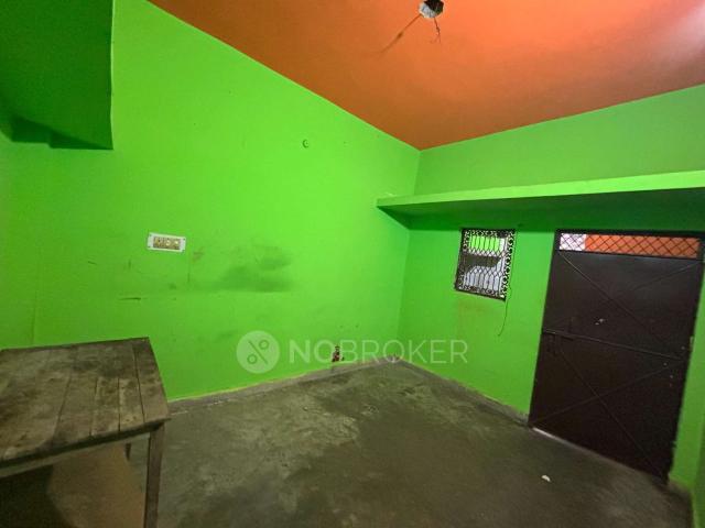 Flat for rent in East Delhi, Deri