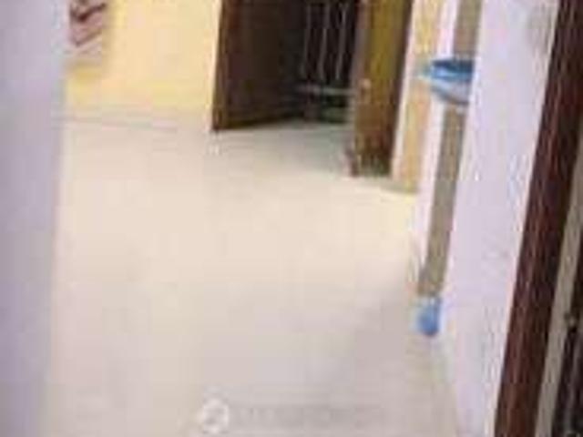 Flat for rent in Deri