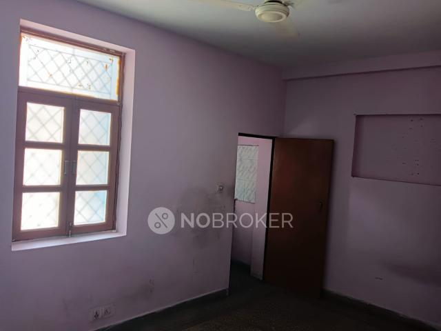 Flat for rent in Deri