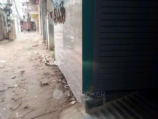 Flat for rent in South Delhi, Deri