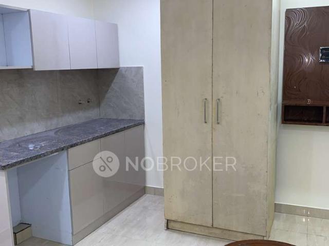 Flat for rent in Deri