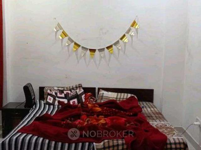 Flat for rent in South Delhi, Deri