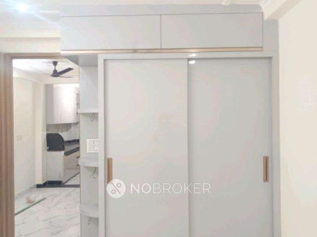 Flat for rent in South Delhi, Deri
