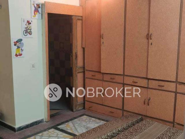 Flat for rent in South Delhi, Deri
