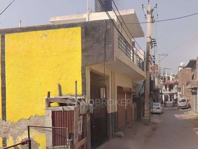 Flat for rent in Sector 20, Faridabad