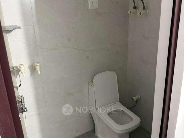 Flat for rent in Sector 44, Noida