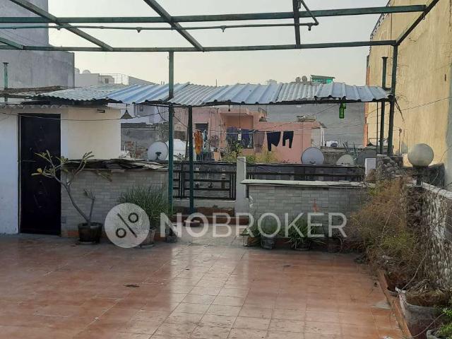 Flat for rent in Hariana
