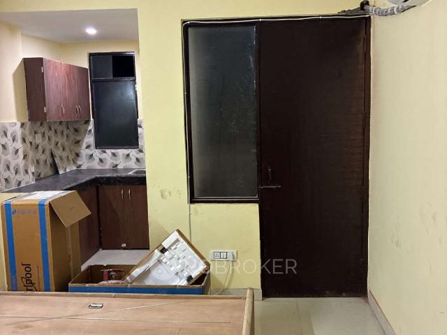 Flat for rent in Deri