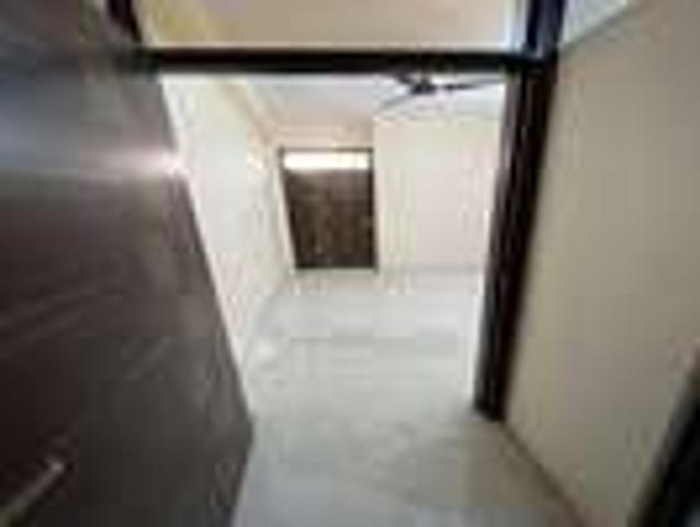 Flat for sale in South West Delhi, Deri