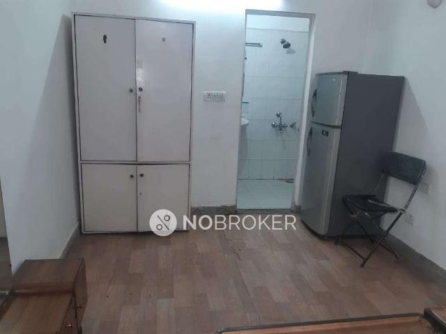 Flat for rent in South Delhi, Deri