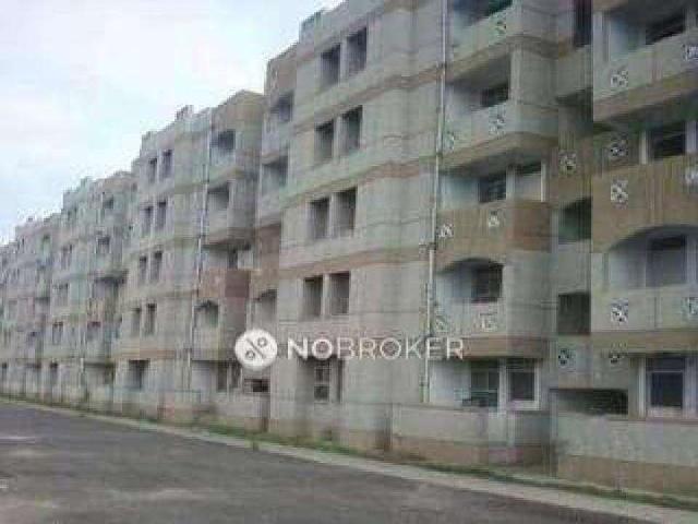 Flat for sale in North Delhi, Deri