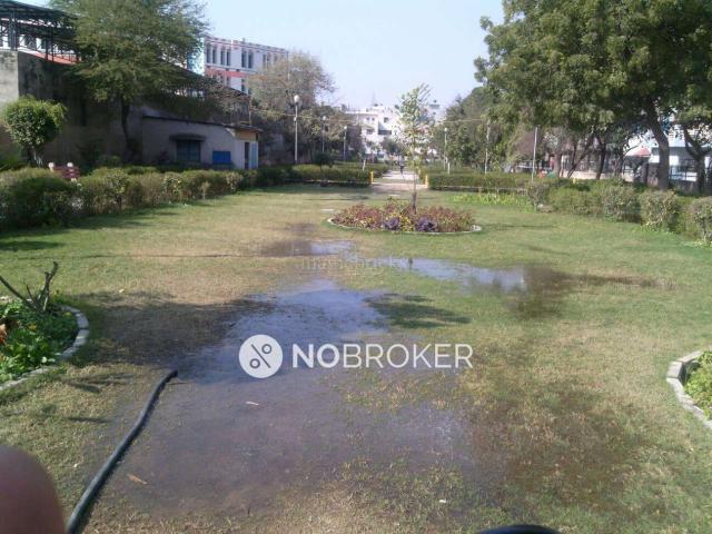 Flat for rent in East Delhi, Deri
