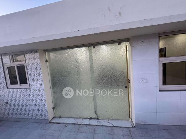 Flat for rent in West Delhi, Deri