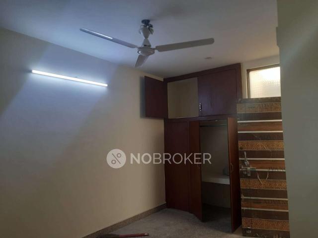 Flat for rent in South Delhi, Deri