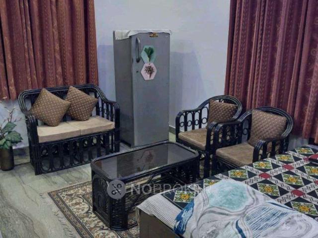 Flat for rent in South West Delhi, Deri
