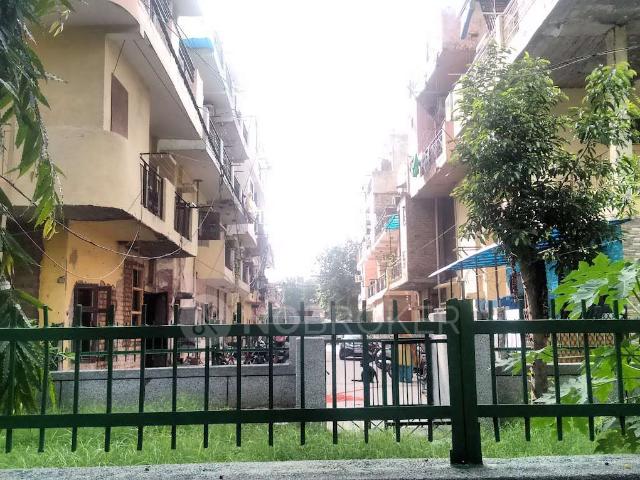 Flat for rent in West Delhi, Deri