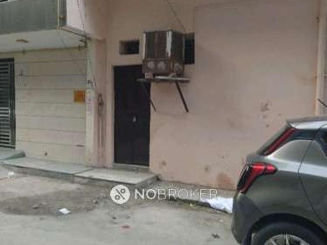 Flat for rent in North Delhi, Deri