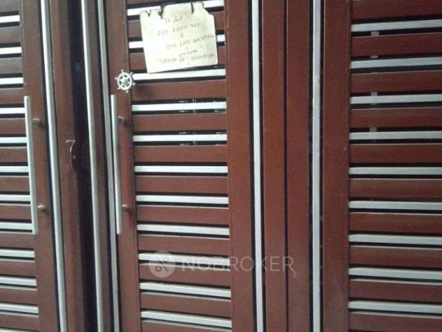 Flat for rent in Deri