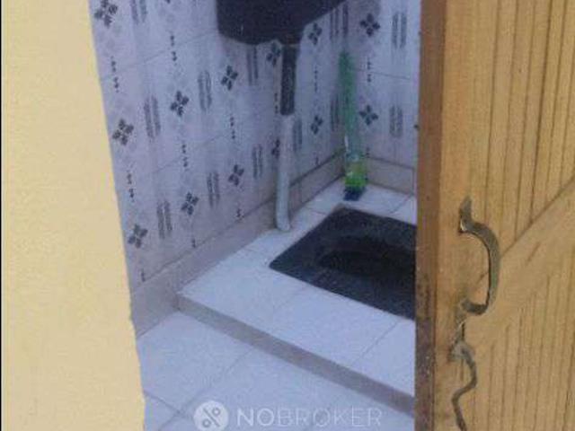 Flat for rent in Pitampura, Delhi
