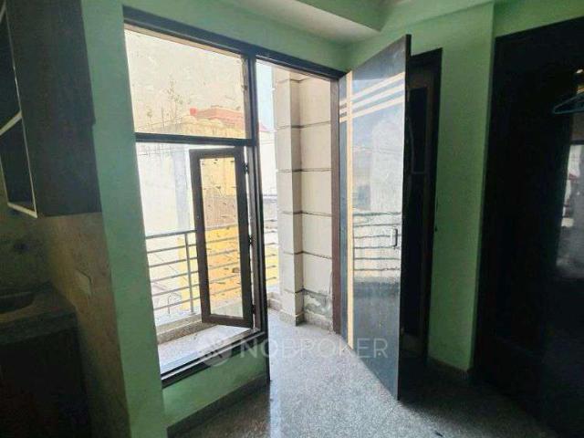 Flat for rent in South Delhi, Deri