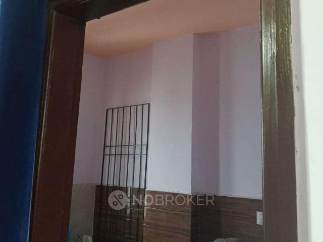 Flat for rent in Deri