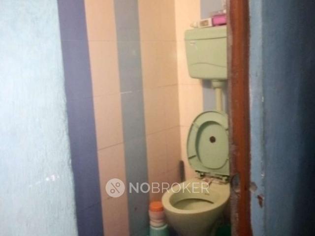 Flat for rent in North West Delhi, Deri