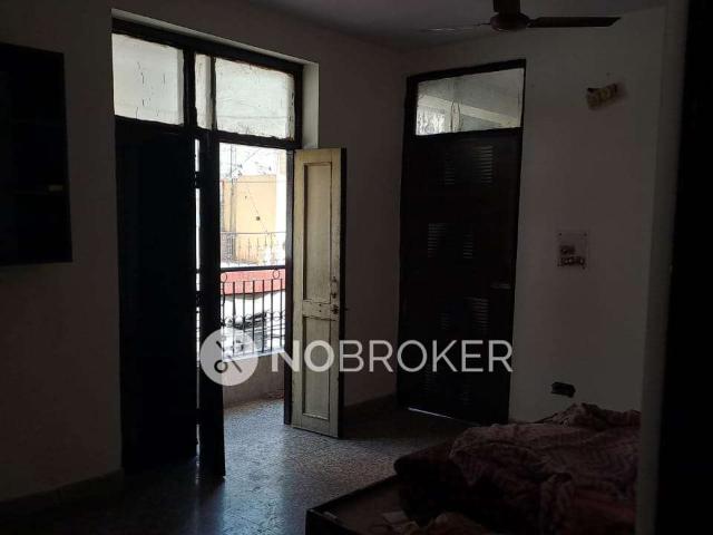 Flat for rent in Mayur Vihar, Delhi