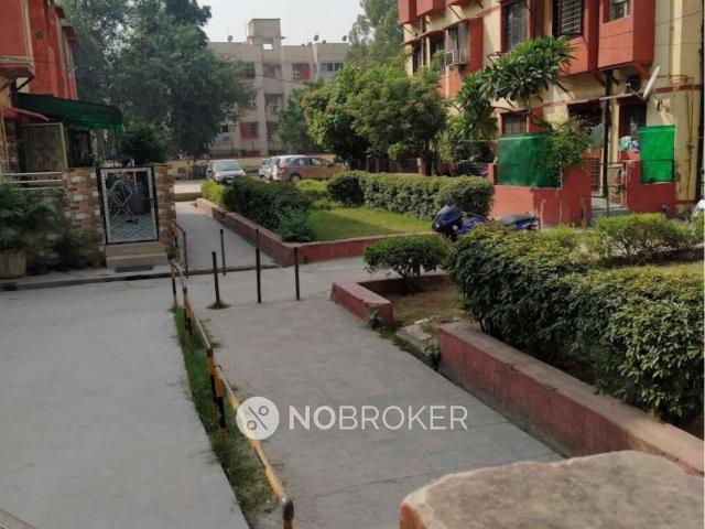 Flat for rent in West Delhi, Deri