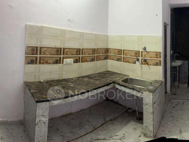 Flat for rent in West Delhi, Deri