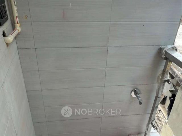 Flat for rent in West Delhi, Deri