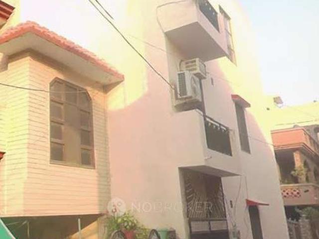 Flat for rent in Sushant Lok III, Gurugram