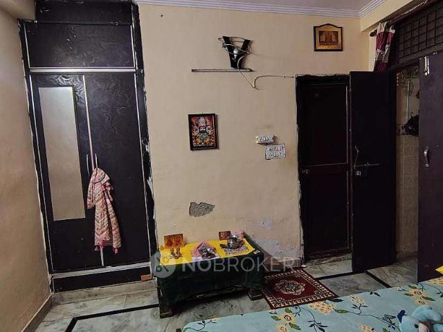 Flat for rent in West Delhi, Deri