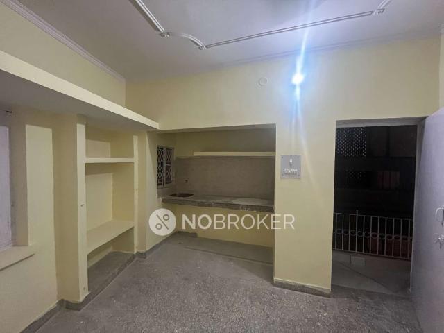 Flat for rent in Deri