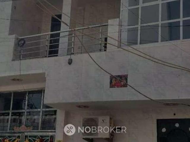 Flat for rent in West Delhi, Deri