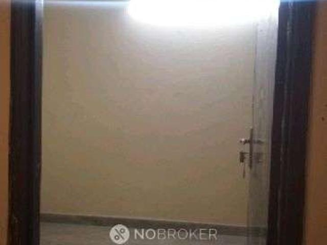 Flat for rent in Deri