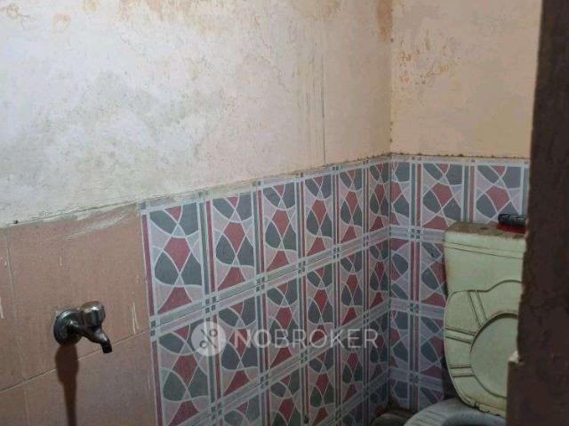 Flat for rent in North Delhi, Deri