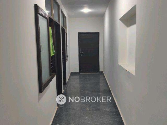 Flat for rent in Deri
