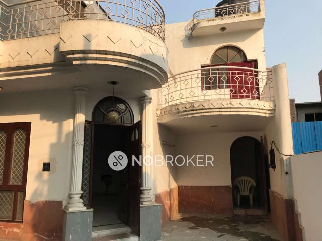 Flat for rent in Sector 53, Noida