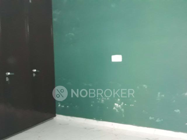 Flat for rent in West Delhi, Deri