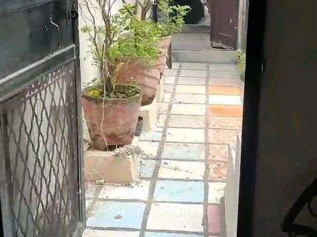 Flat for rent in South Delhi, Deri